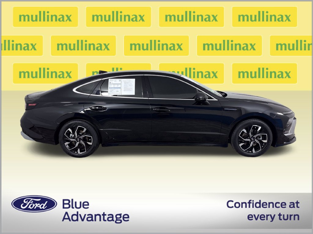 Used 2024 Hyundai Sonata SEL FWD image 2