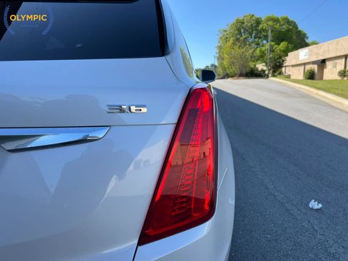 Used 2018 Cadillac XT5 Luxury image 17