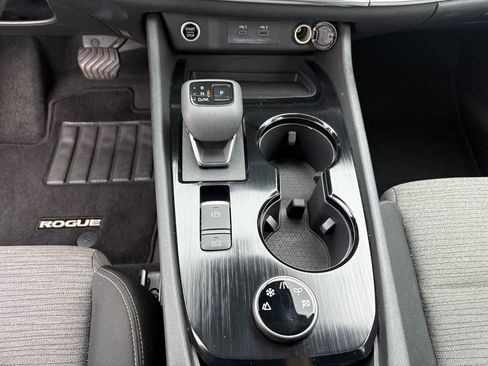 Certified 2023 Nissan Rogue SV image 22