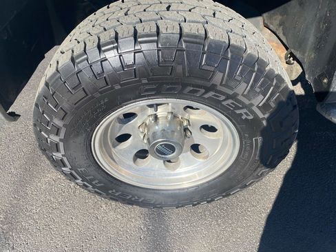 Used 2010 Chevrolet Silverado 2500 LT w/ Interior Plus Package image 28