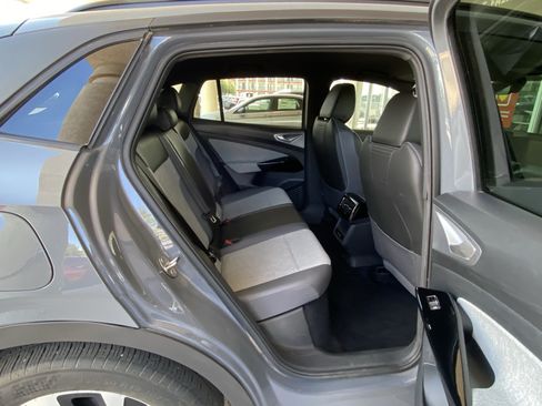 Used 2023 Volkswagen ID.4 Pro RWD image 30