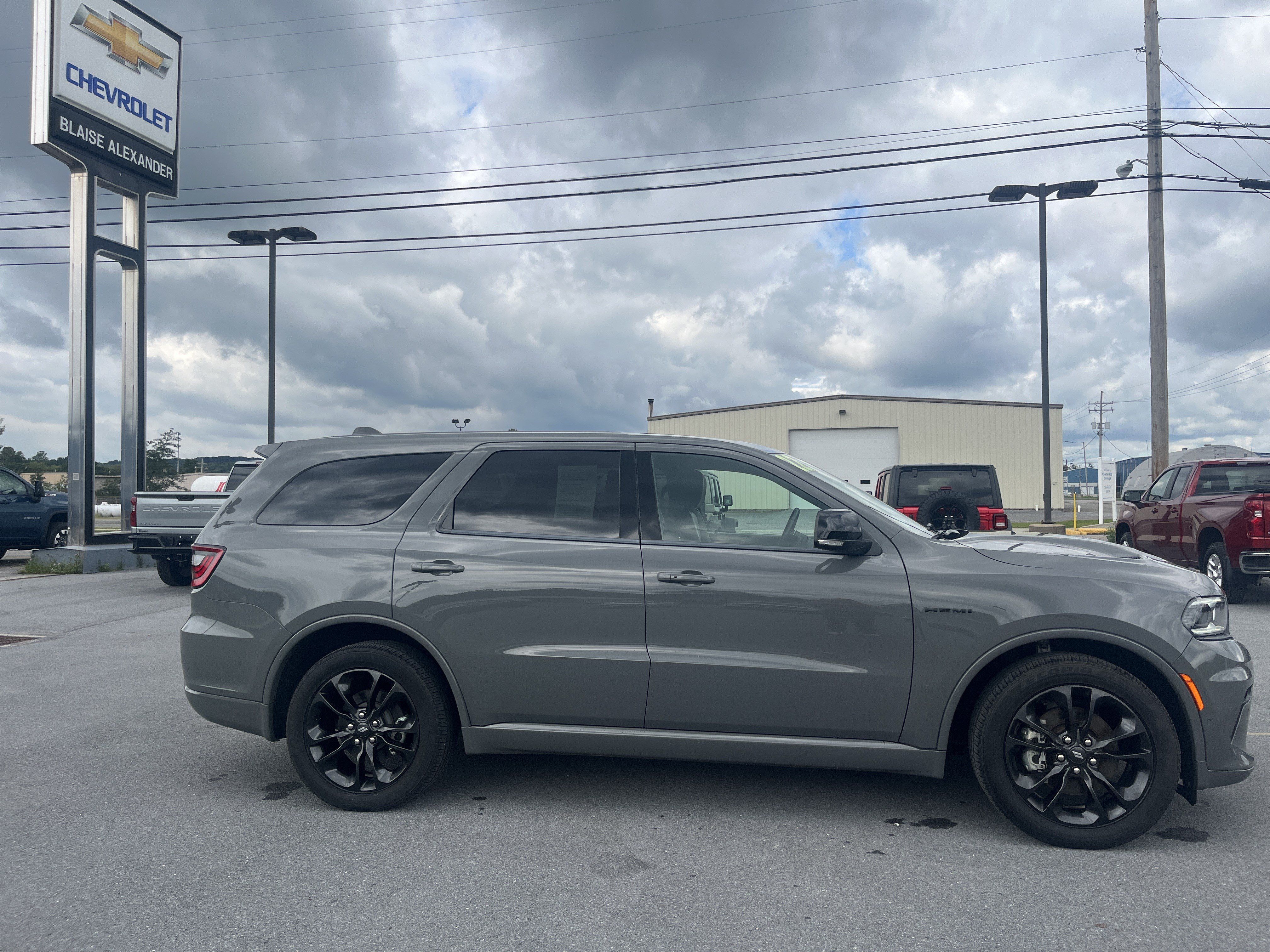 Used 2022 Dodge Durango R/T w/ Blacktop Package AWD/4WD image 12