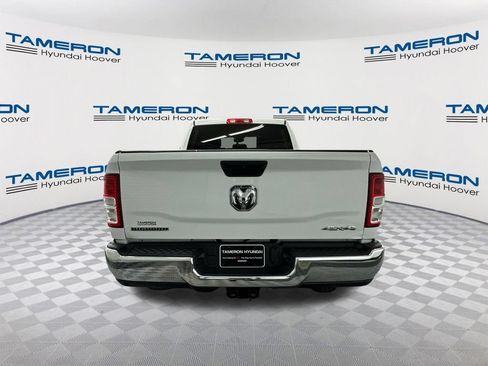 Used 2024 RAM 2500 Big Horn w/ Off Road Package AWD/4WD image 4