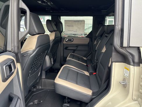 New 2025 Ford Bronco Big Bend w/ Black Diamond Package image 9