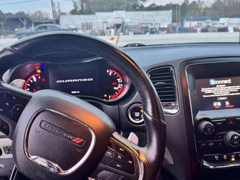 Used 2018 Dodge Durango GT image 22