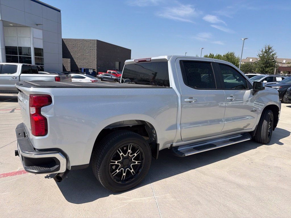 Used 2021 Chevrolet Silverado 1500 LT RWD image 3