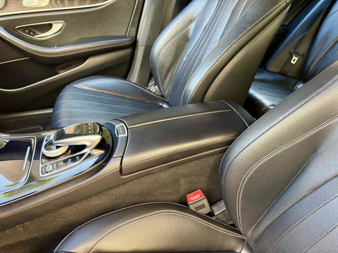 Used 2017 Mercedes-Benz E 400 4MATIC Wagon image 50