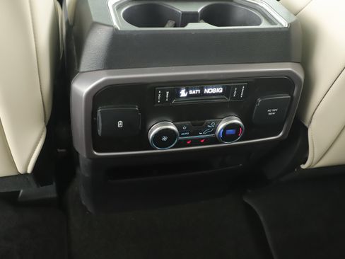 Used 2019 Ford Expedition Platinum image 26