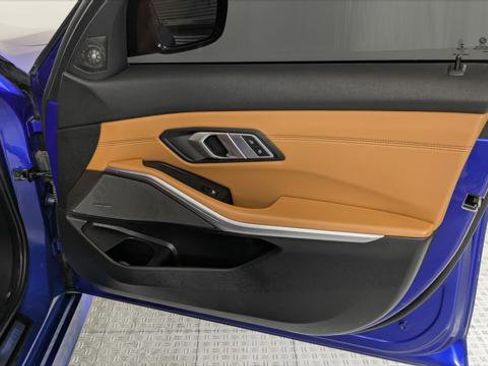 Used 2021 BMW 330i Sedan w/ M Sport Package image 22