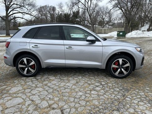 Certified 2024 Audi Q5 2.0T Premium Plus w/ Premium Plus Package image 8