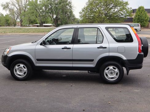 Used 2004 Honda CR-V LX image 9