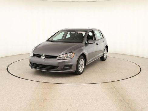 Used 2017 Volkswagen Golf S FWD image 12