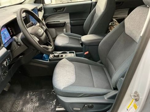 New 2026 Ford Maverick XLT image 15