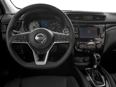 Used 2018 Nissan Rogue Sport SL FWD image 10