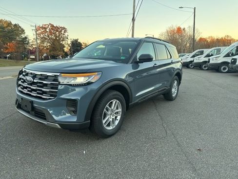 New 2026 Ford Explorer Active image 6
