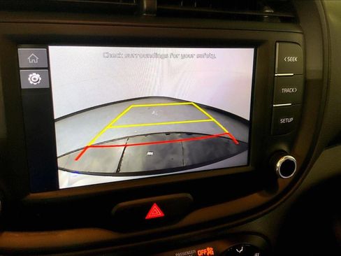 Certified 2025 Kia Soul LX w/ LX Technology Package image 21