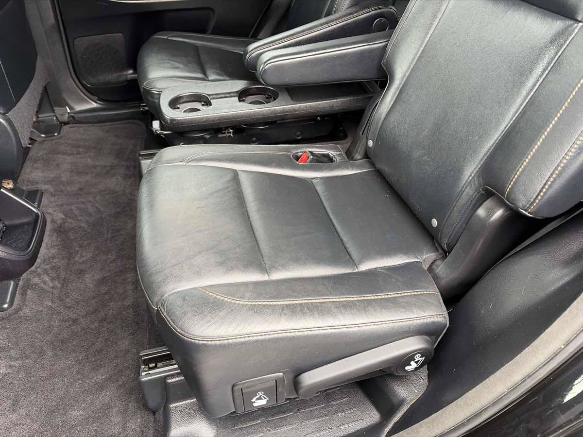 Used 2014 Toyota Highlander XLE FWD image 17