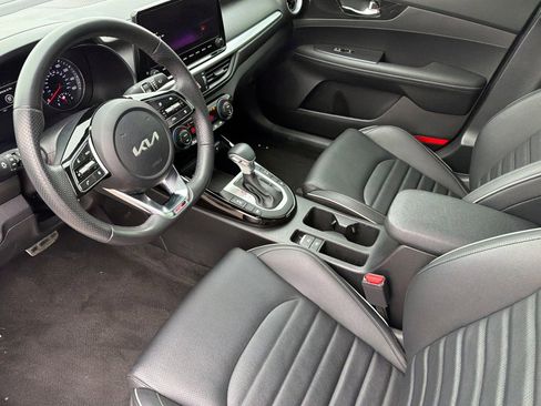 Used 2024 Kia Forte GT-Line w/ GT-Line Premium Package image 10