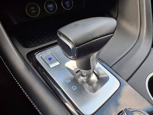 Used 2025 Genesis G70 2.5T AWD/4WD image 16
