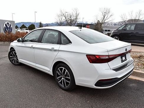 New 2026 Volkswagen Jetta SE FWD image 4