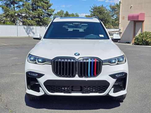 Used 2022 BMW X7 M50i AWD/4WD image 38