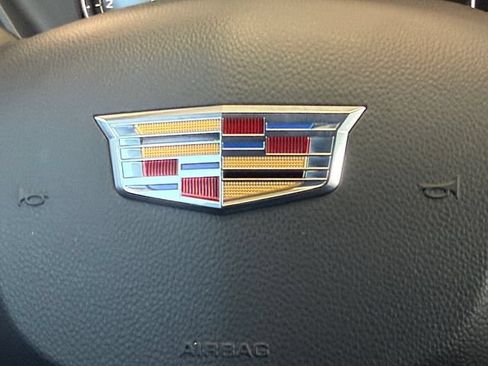 Used 2019 Cadillac XT4 Premium Luxury w/ Driver Assist Package AWD/4WD image 5