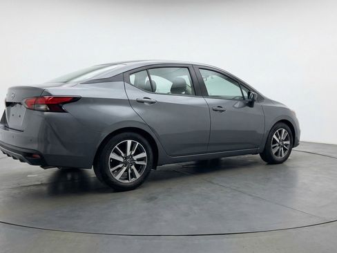 Used 2025 Nissan Versa SV FWD image 9