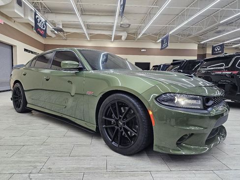 Used 2021 Dodge Charger Scat Pack w/ Driver Convenience Group RWD image 5