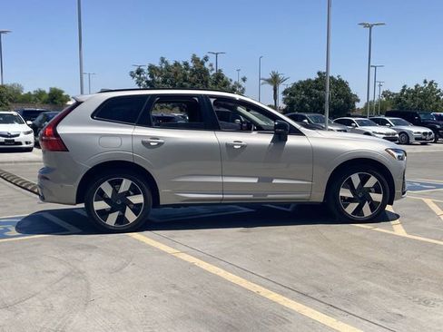 New 2025 Volvo XC60 T8 Plus image 6