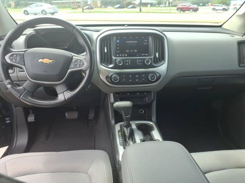 Used 2020 Chevrolet Colorado LT AWD/4WD image 12