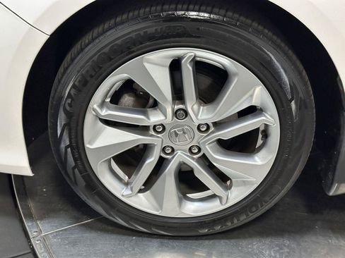 Used 2019 Honda Accord LX image 18