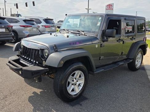 Used 2014 Jeep Wrangler Unlimited Sport AWD/4WD image 3