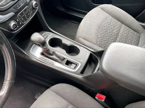 Used 2022 Chevrolet Equinox LT FWD image 17