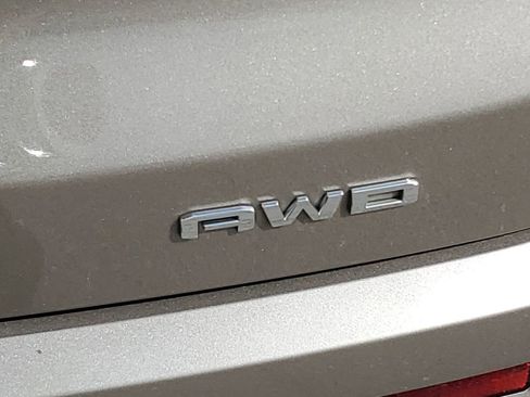 Used 2022 GMC Acadia Denali w/ Denali Ultimate Package image 41