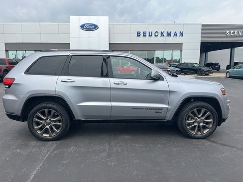 Used 2016 Jeep Grand Cherokee Limited 75th Anniversary AWD/4WD image 12