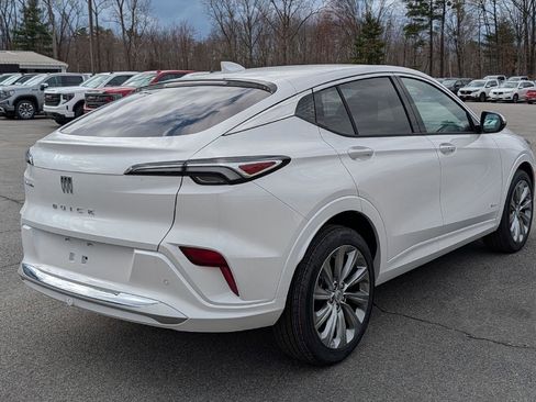 New 2026 Buick Envista Avenir image 6