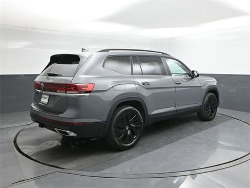 New 2026 Volkswagen Atlas SE image 11