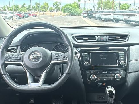 Used 2020 Nissan Rogue SV AWD/4WD image 5