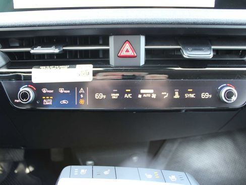 New 2023 Kia EV6 Wind image 41