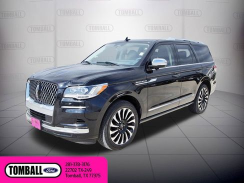 Used 2023 Lincoln Navigator Black Label image 3