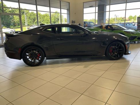 Used 2024 Chevrolet Camaro SS RWD image 3
