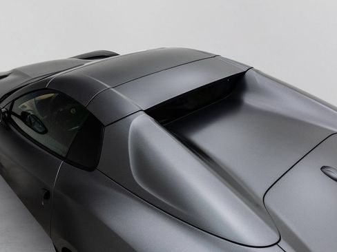 Used 2021 Ferrari 812 GTS RWD image 27