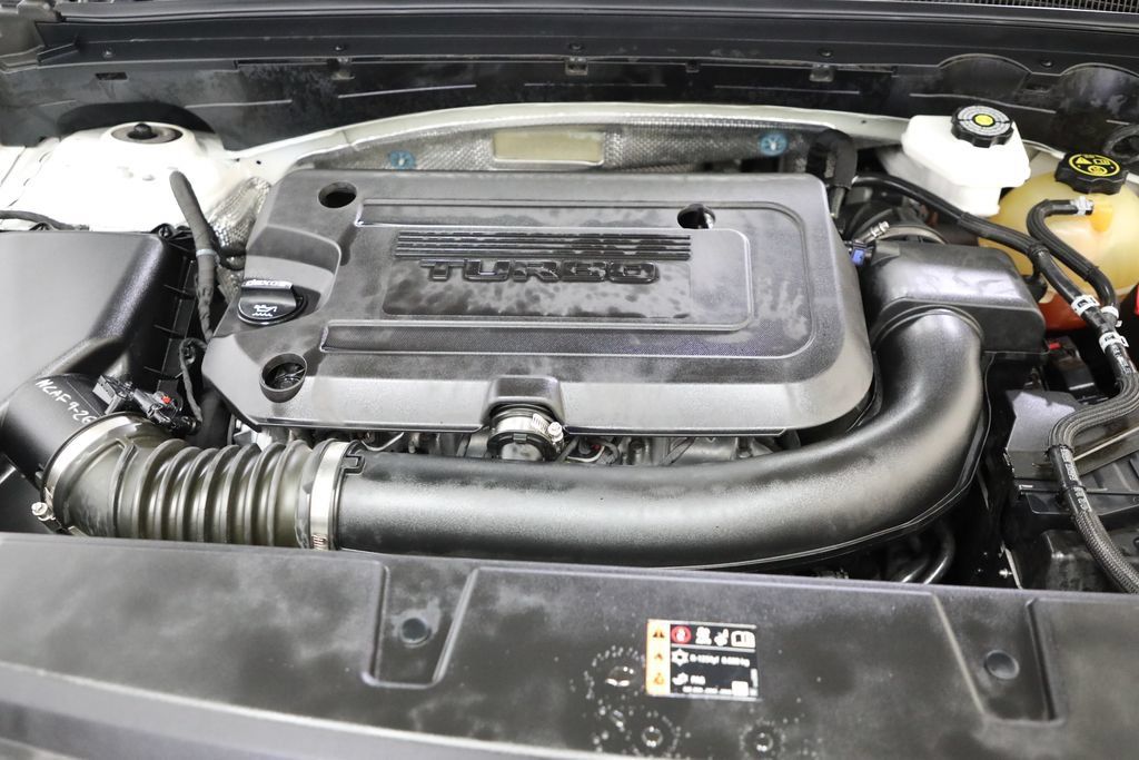 Certified 2023 Buick Envision Essence w/ Sport Touring Package AWD/4WD image 10