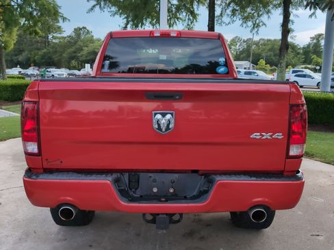 Used 2014 RAM 1500 Express AWD/4WD image 9