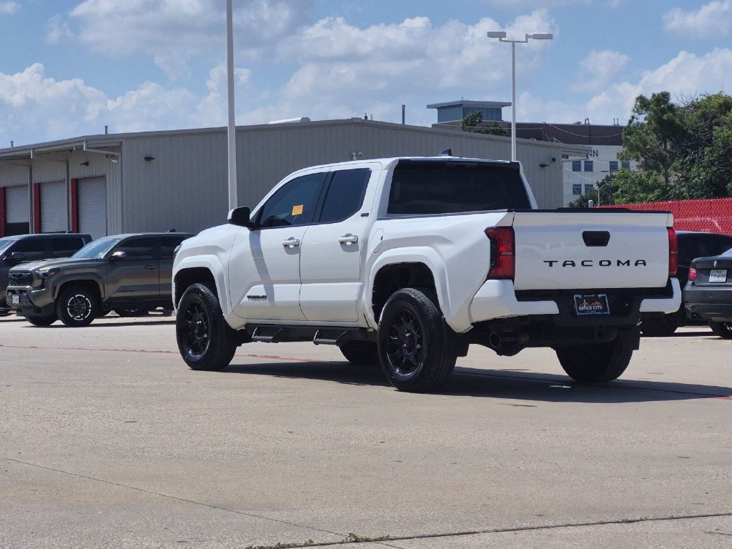 Used 2024 Toyota Tacoma SR5 RWD image 4