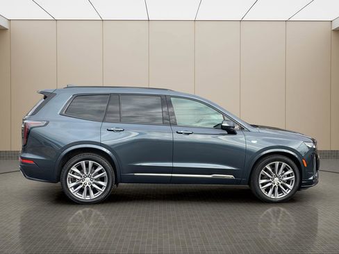 Used 2021 Cadillac XT6 Sport image 6