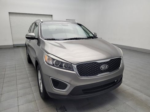 Used 2018 Kia Sorento LX image 13