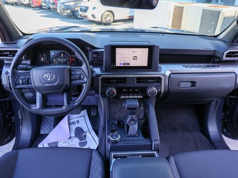 Used 2025 Toyota Tacoma SR5 image 44