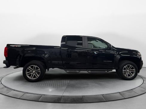 Used 2022 Chevrolet Colorado W/T w/ Custom Special Edition AWD/4WD image 2