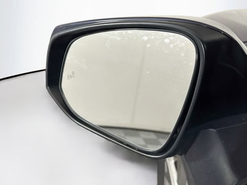 Used 2019 Toyota RAV4 Limited AWD/4WD image 16